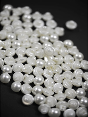 Füles pityke gomb 8 mm 100.- Ft /db - IVORY (Elefántcsontszínű) 